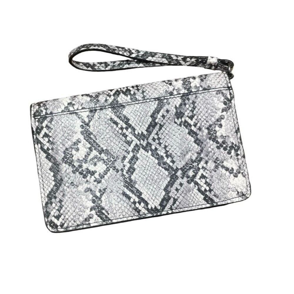 Victoria Secret Python Tech Clutch NWOT - Picture 4 of 6